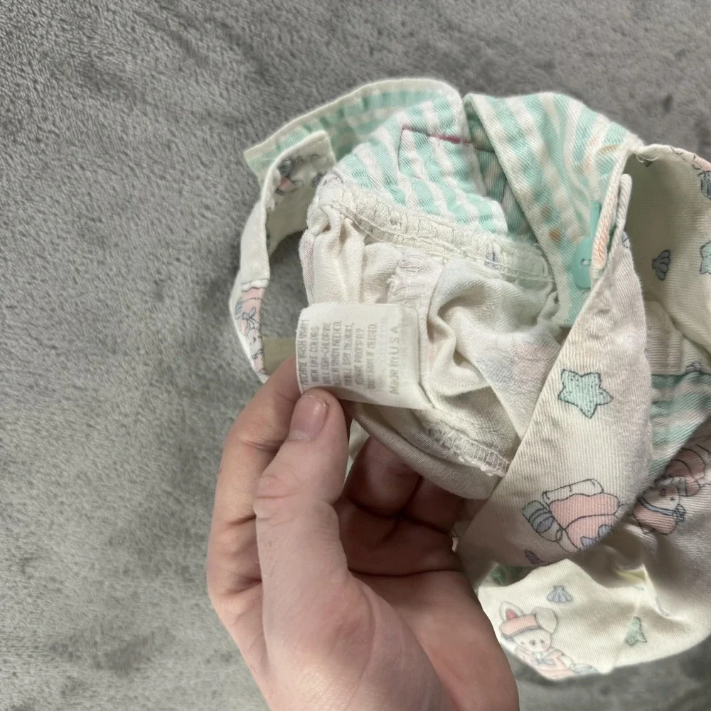 Vintage OshKosh B'gosh Overall Girls 0-3 Months White Bunny Easter Vestbak